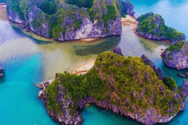 Halong Bay - Ho Ba Ham area - Ho Dong Tien (B, L, D)